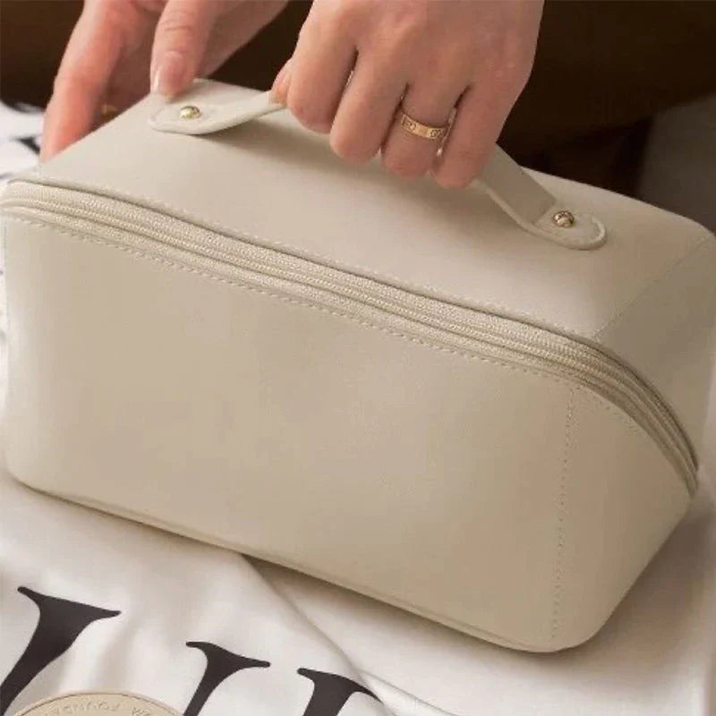 COSMETIC TRAVEL BAG (BUY 1 GET 1 FREE)