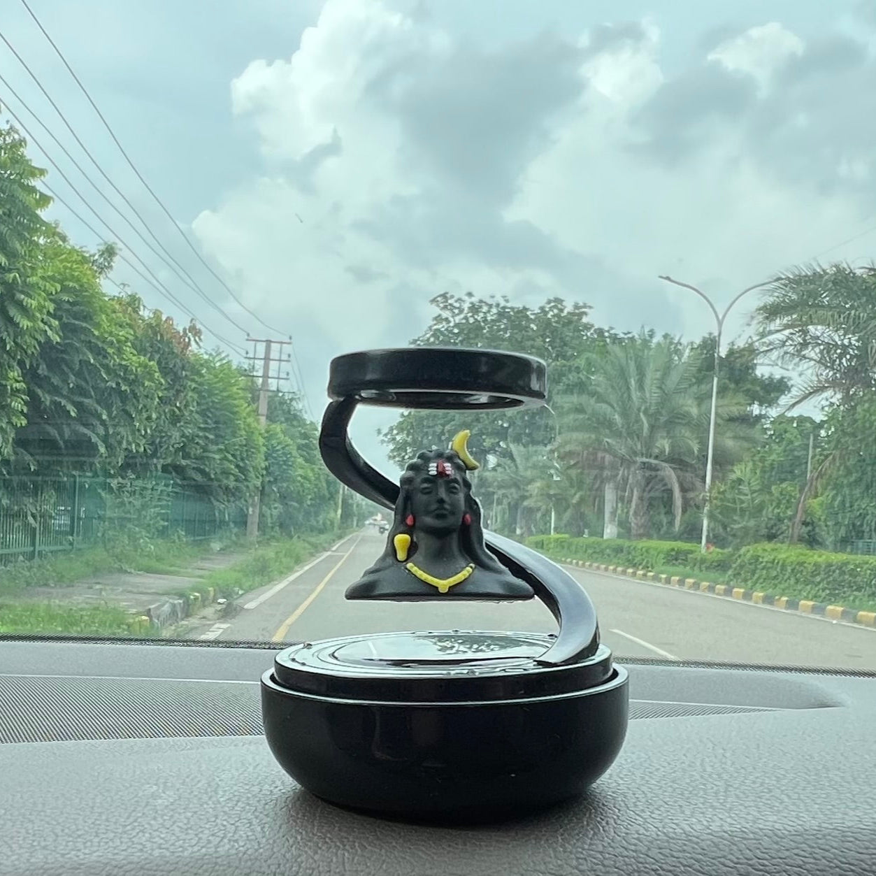 Solar-Powered Floating Shiv Idol with Car Fragrance