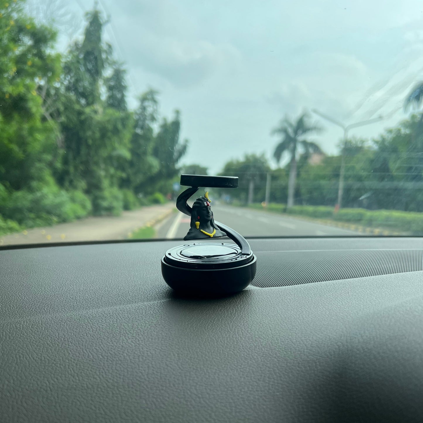 Solar-Powered Floating Shiv Idol with Car Fragrance