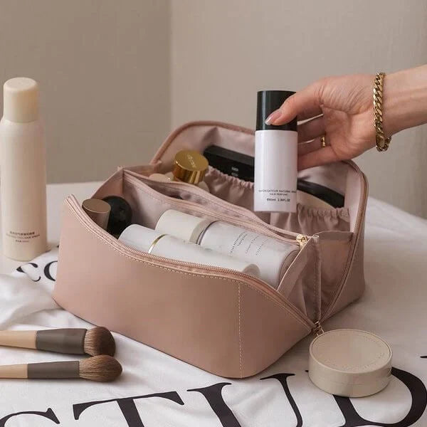 COSMETIC TRAVEL BAG (BUY 1 GET 1 FREE)